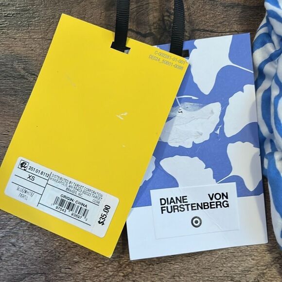 Women’s NWT DIANE VON FURSTENBERG BLUE ZEBRA PRINT CAMI TOP S, AND SKIRT XS SET - Picture 6 of 16